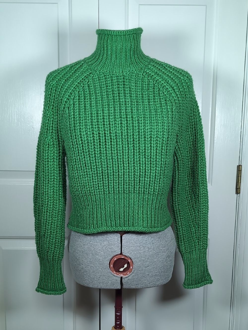 H&M Green Cropped Turtleneck Knit Sweater Ribbed Chunky Boxy Pullover Jumper XS